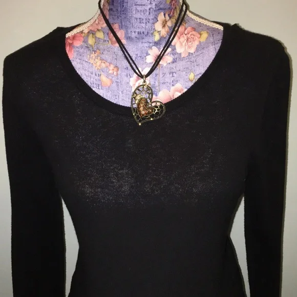 Motherhood Maternity Long Sleeve Black Sweater Top Buttoned Back Small - Picture 3 of 8